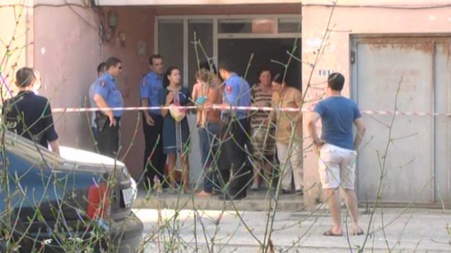 Durrës, shkëputet ashensori, humb jetën 3 vjeçari, plagoset kushërira