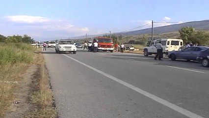 Gjirokastër, shpërthen automjeti, digjen brenda në kabinë 3 anëtarë të një familje