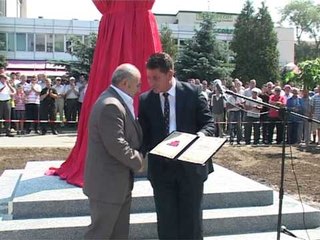 Lajme - Zbulohet Shtatorja e Dëshmorit Nesimi Dervishdana