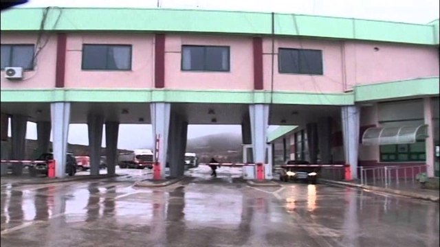 Kapshticë, lejohet kalimi i personave me probleme në pasaporta