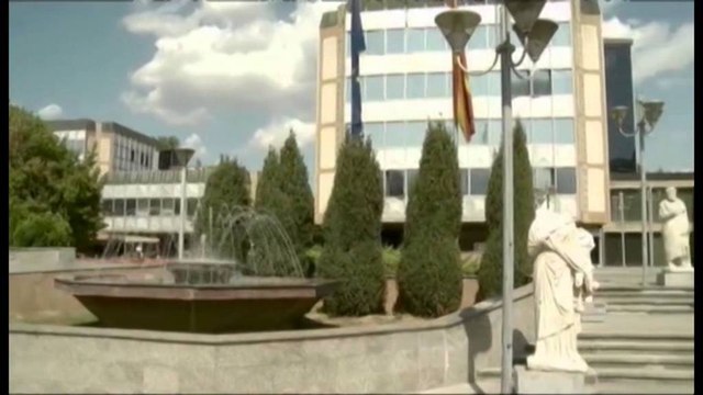 Maqedoni, përplasje për 24 dhjetorin . Pa marrëveshje VMRO-DPMNE-LSDM për incidentet ne parlament