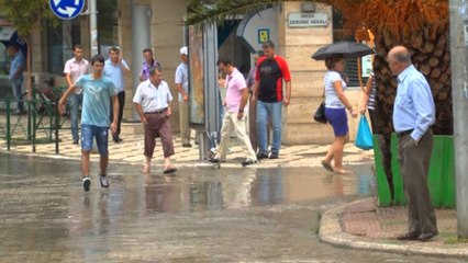 Fier, shiu "paralizon" qytetin, ndërpriten të gjitha rrugët e telekomunikacionit