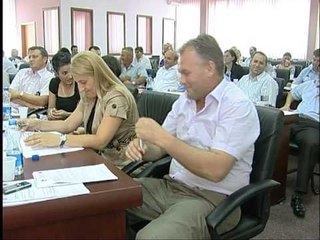 Lajme - Subjektet politike pergatiten për zgjedhje