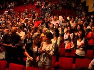 Lajme - Komedia Fest nata e parë