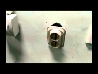 Doganat: 12 shqiptarë pa statut të zgjidhur, punojnë në kushte mizore