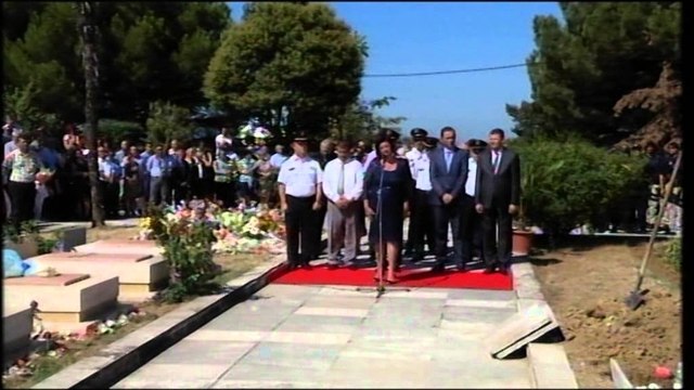 10 vite pa komisarin Gani Malushi. Eshtrat rivarrosen në Varrezat e Dëshmorëve