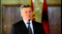 Kryeministri Rama kërkesë presidentit Ivanov. `Respektoni të drejtat e shqiptarëve në Maqedoni`
