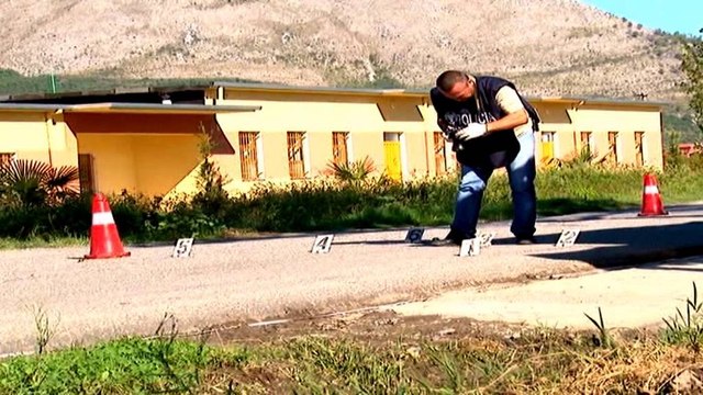 Aksidentohet në derë të shkollës, humb jetën një nxënës 7-vjecar në Bërdicë