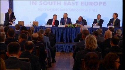 Rama prezanton skemën për rritjen ekonomike. "Luftë monopoleve thjeshtëzim i sistemit tatimor"