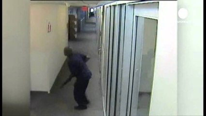 FBI publikon videot shokuese:  Në bazën e marinës ushtarake, u vranë 12 persona