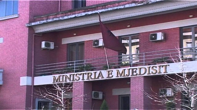 Pezullohen 109 furra gëlqerore: Vendimi, për shkak se nuk kanë marrë leje mjedisore