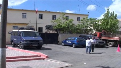 Bllok nga kronika. Aksident në Tiranë, pranga pedofilit në Elbasan, bllokohen ndërtime pa leje