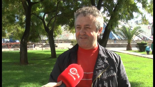 Sot përballja Shqipëri-Zvicër. Tifozët veshin kryeqytetin, Kuq e Zi