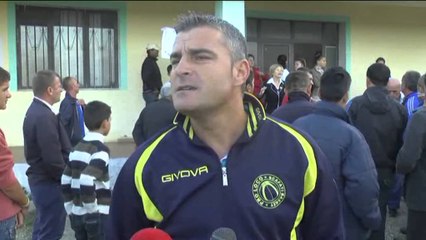 Vlorë, protestë nxënësit e shkollës 9-vjeçare "Reshat Hoxha" në Akërni