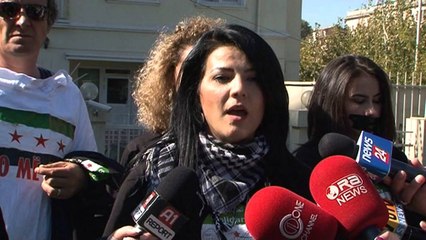 "Siria", protestë në para Ambasadës ruse në Tiranë