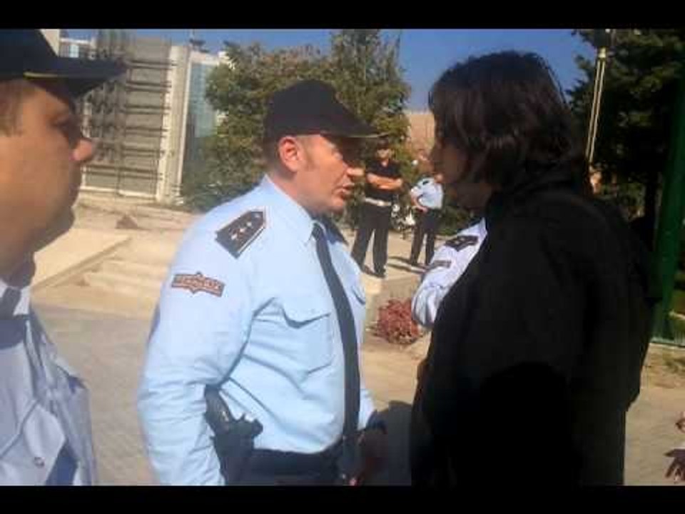 Muhamed Zeqiri konfrontohet me policinë 1