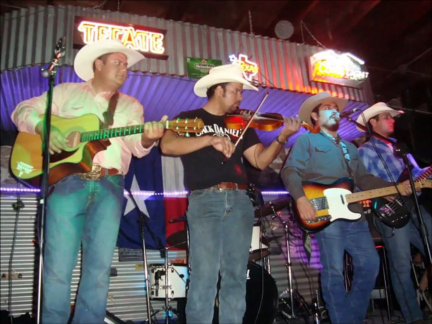 Jenifer Coyote Country Music