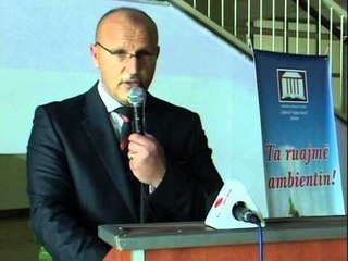 Lajme - Përvjetori i Gjimnazit Hajdar Dushi