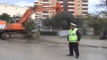 Aksioni i INUK në Vlorë, prishen ndërtimet që pengojnë zgjerimin e rrugës