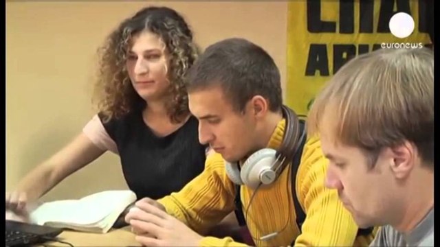 Arrestimi i anëtarëve të grupit GREENPEACE . Paul Mccartney-n i shkruaN Putinit