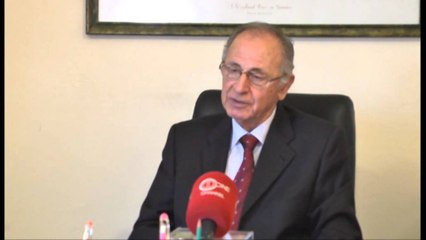 Aulina, ilaçi për dhimbjen e kokës. "Të ndalet tregëtimi i saj në farmacitë e vendit"