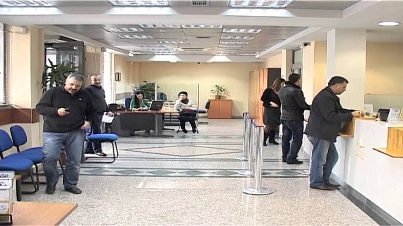 "Të paguash taksa 2014". Raporti i BB: Të bësh biznes në Shqipëri duhet të paguash 42 taksa në vit