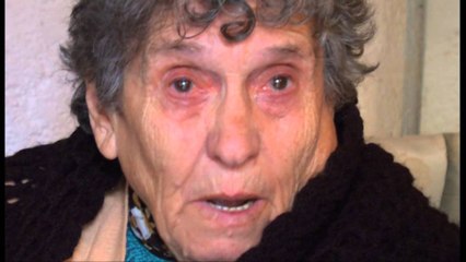 Del pronari, i nxjerrin nga shtëpia pas 60 vitesh. Mes lotëve  dy gra jetojnë në qiell të hapur