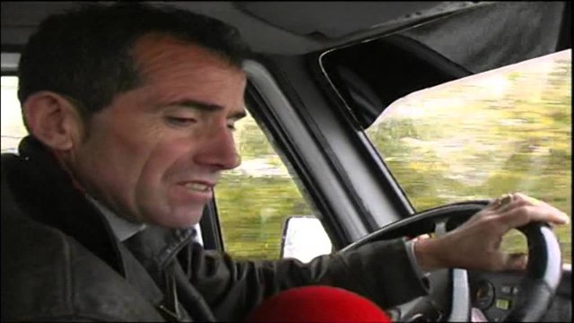 Rruga e amortizuar Burrel-Xibër. Vetëm disa gropa mbushen në prag zgjedhjesh