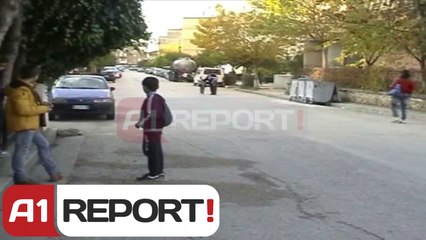 A1 Report - Sherri mes nxënësve në Fier policia shoqëron dy adoleshentët