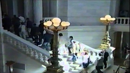 Ylli Ndroqi nderohet nga Universiteti Konstandin