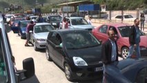 Vijon fluksi i emigrantëve në pikat kufitare. Pala shqiptare punon me 5 sportele
