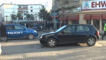 Grabitën e dhunuan kambistët në Durrës, ende asnjë gjurmë nga 2 personat e armatosur