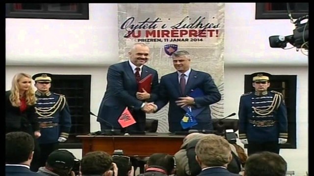 Mbledhje e dy qeverive Kosovë-Serbi?! Thaçi: Nuk përjashtojmë asnjë, kur të krijohen kushtet