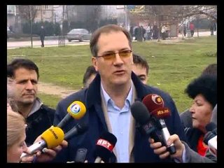 Zhernovski: Qeveria ka shitur truall në qendër për 1 euro metër katror!