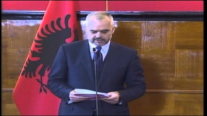 Përkujtohen katër viktimat e 21 janarit. Rama premton drejtësi për zbardhjen e ngjarjes