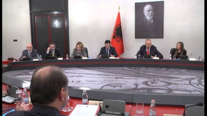 Ministrat takim me ambasadorin Hellmut Hoffmann. Bizensi gjerman paketë me 20 pika për qeverinë