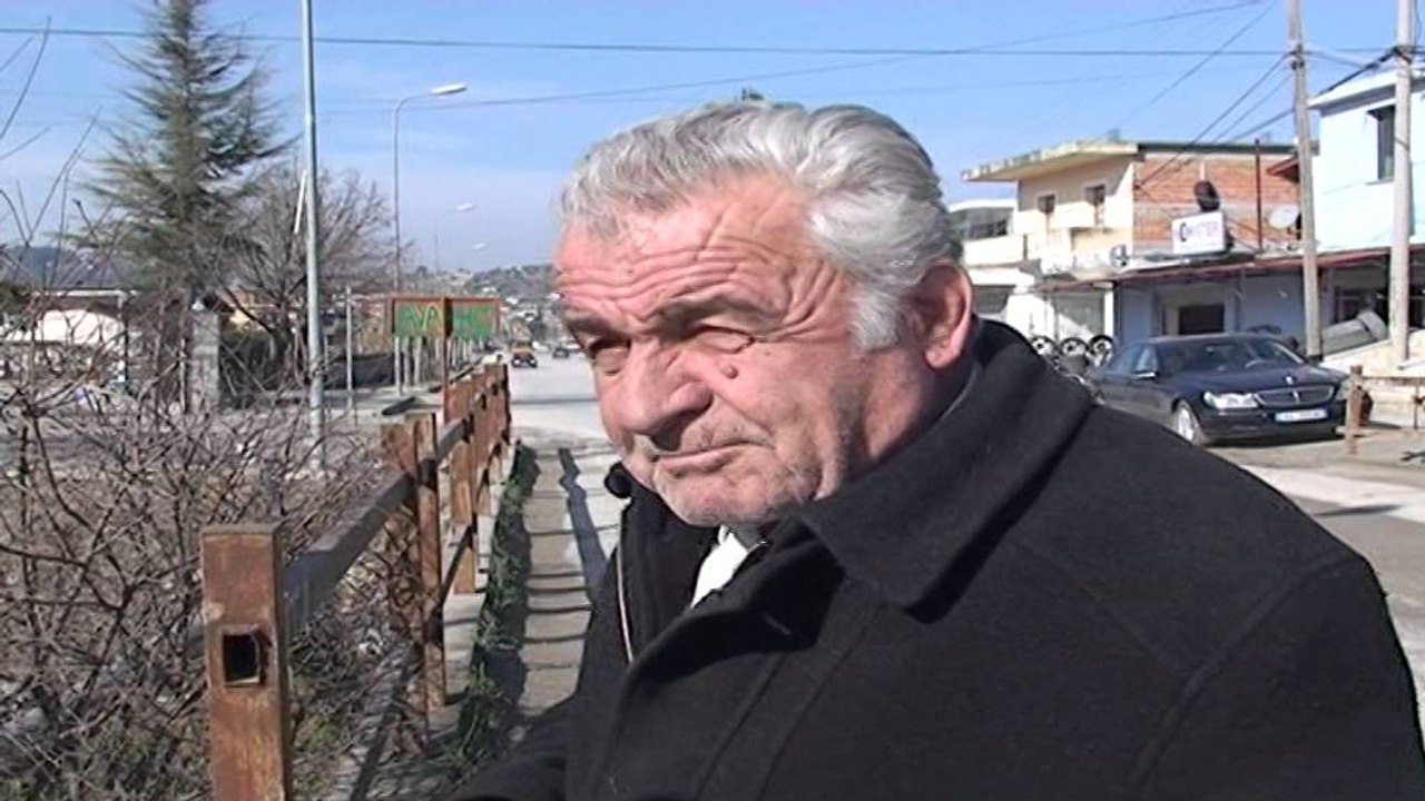 Përroi i Zagorës në Berat kërcënim për përmbytje për shkak të mbetjeve