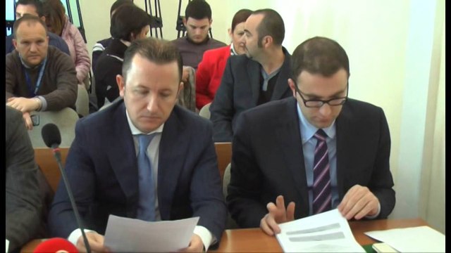 Nënpunësi , zbardhet vendimi i Gj. Kushtetuese. Argumentet pro dhe kundër të antarëve të gjykates