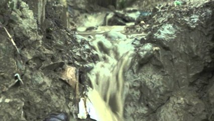 Reshjet shënojnë probleme Durrës, rrëshket dheu pranë Kodrës Vilë