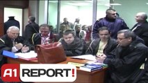 A1 Report - Korçë, shtyhet seanca për 19 punonjësit e burgut të Drenovës