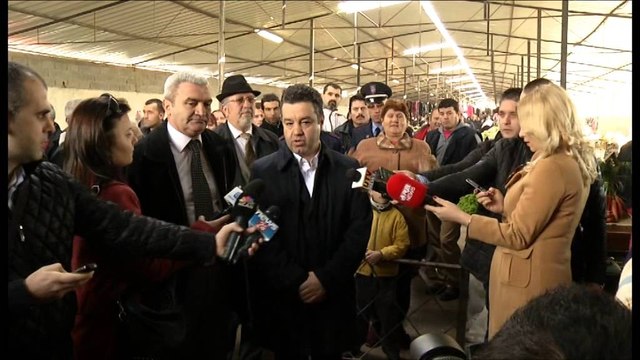 Bozdo: Tregtarët e Kodër-Kamzës kanë tashmë një ambient për të tregtuar produktet e tyre