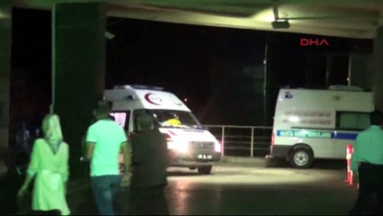 PKK'lılar bomba yüklü aracı jandarma karakolu önünde patlattı
