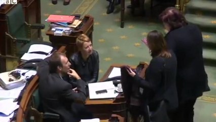 Ligji i ri për eutanazinë në Belgjikë, prindërit mund të "vdesin" fëmijët e sëmurë