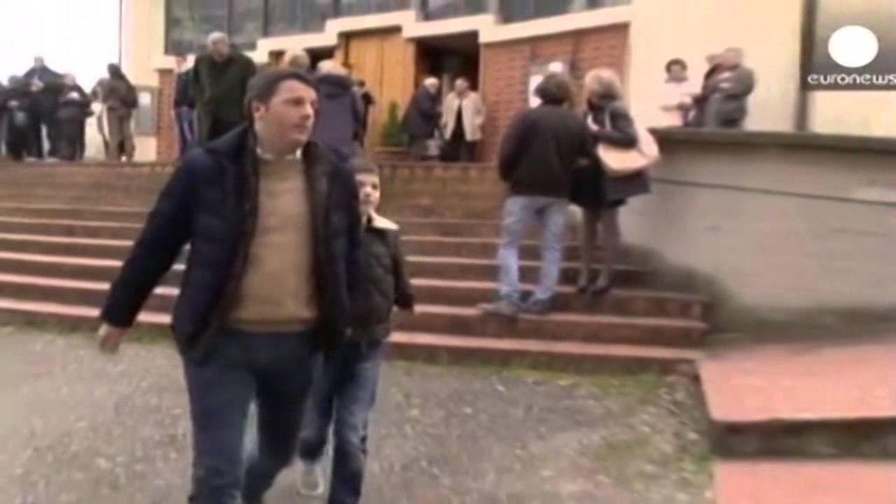 Napolitano mandaton Matteo Renzi-n. Pritet të krijohet qeveria e re, ditë vendimtare për Italinë