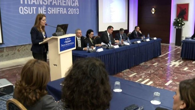 Analiza e QSUT: Abuzim me ilaçet. Duhen më shumë infermiere, jo më mjekë në pension