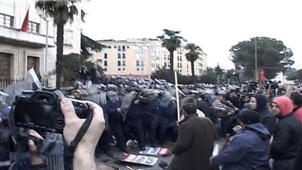 PS-PD ndajnë PE, Holanda: Nuk jemi islamofobë, statusin ta meritoni