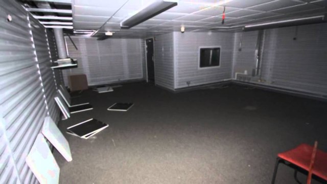 Në shitje bunkeri nuklear i Anglisë. Në brendësi ka një spital, dhoma hoteli dhe një studio e BBC-së