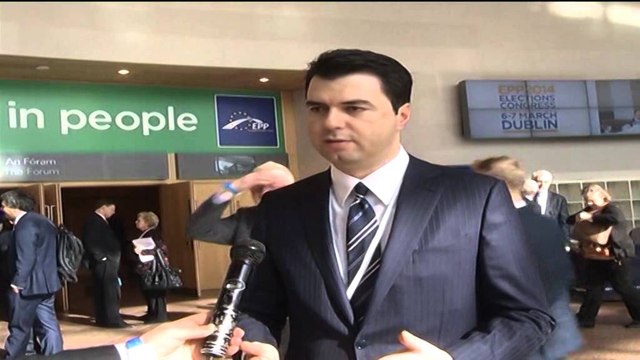 Basha lobon për integrimin në PPE,shqetësim për kursin antidemokratik të qeverisë