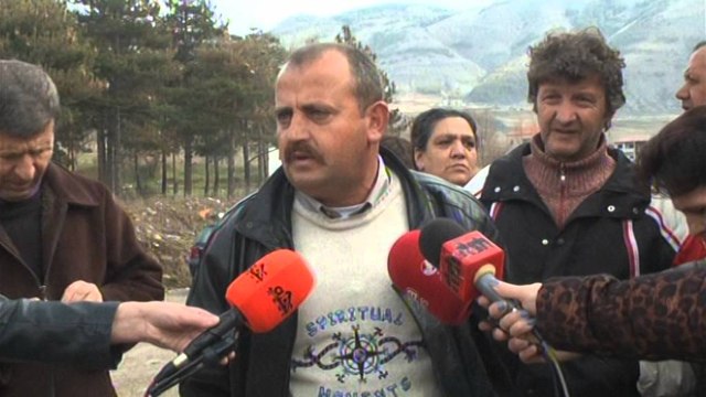 Korçë, punëtorët e fabrikës së qeramikës mashtrohen nga pronari