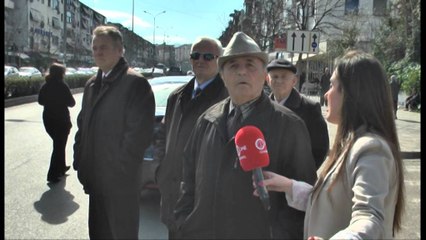 Kaos në trafikun rrugor te "Zogu i zi". Policia nuk ndëshkon shkelësit, bëhet pjesë e shkeljes